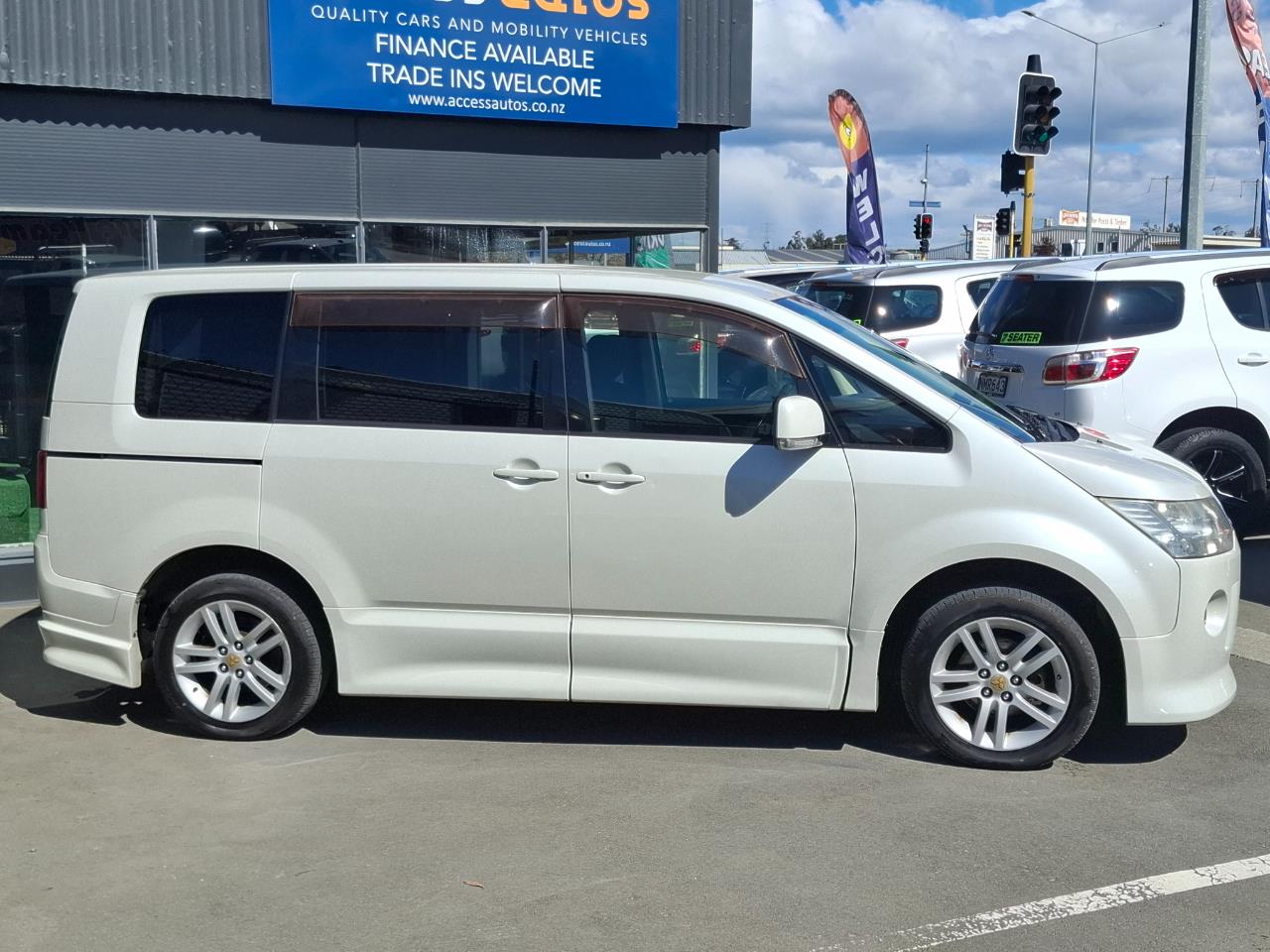 2008 Mitsubishi Delica