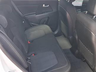 2016 Kia Sportage - Thumbnail