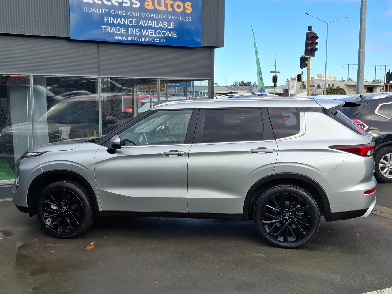 2025 Mitsubishi Outlander