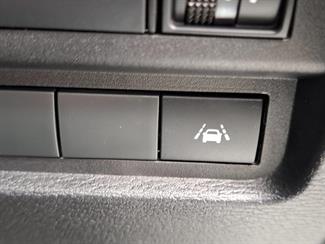 2025 Mitsubishi Outlander - Thumbnail