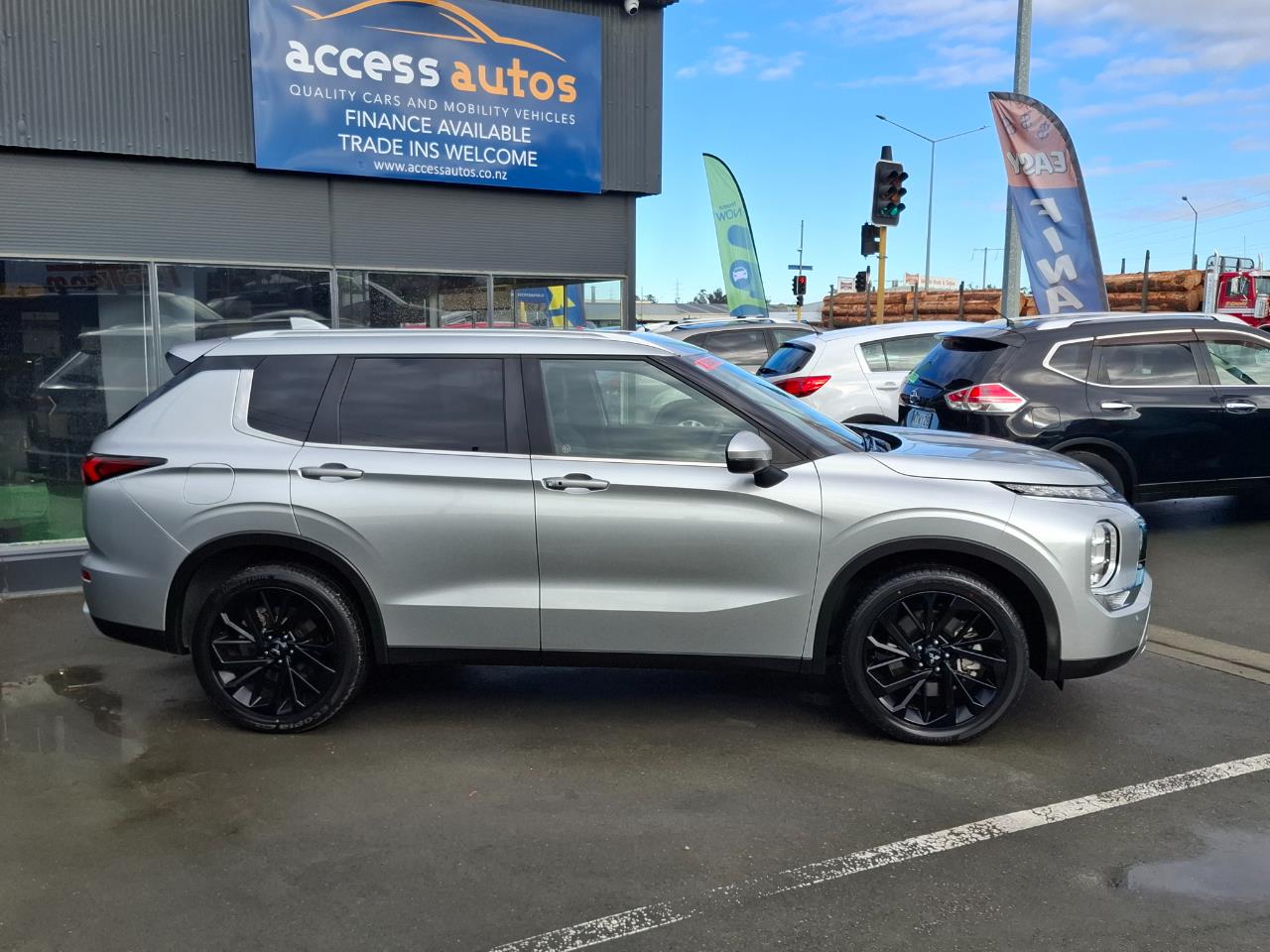 2025 Mitsubishi Outlander