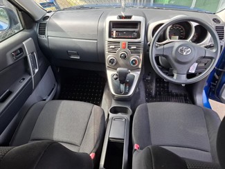 2006 Toyota Rush - Thumbnail