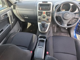 2006 Toyota Rush - Thumbnail