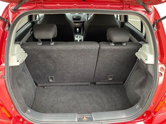 2005 Suzuki Swift - Thumbnail