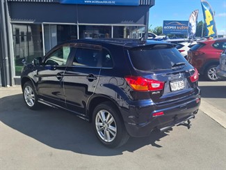 2012 Mitsubishi RVR - Thumbnail