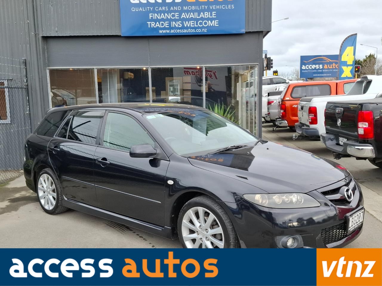 2005 Mazda Atenza