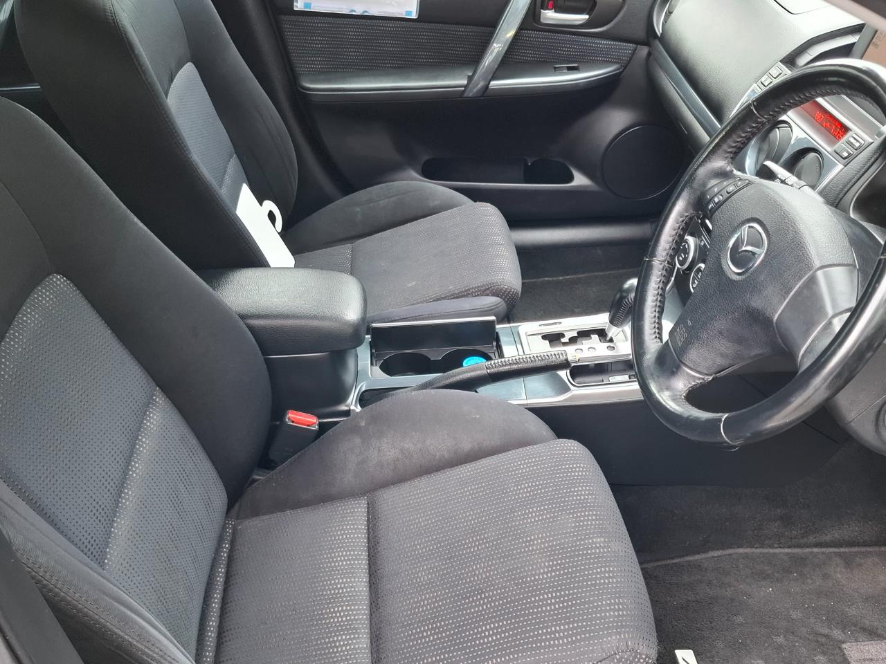 2005 Mazda Atenza