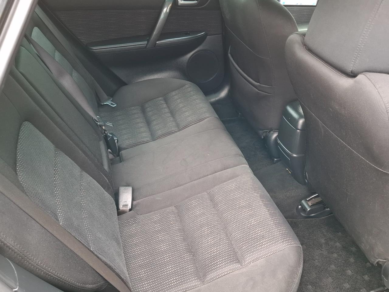 2005 Mazda Atenza