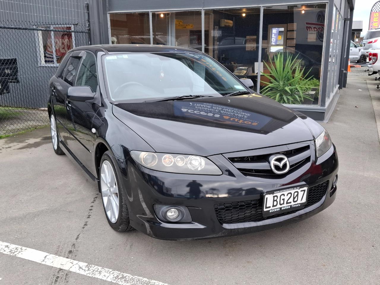 2005 Mazda Atenza