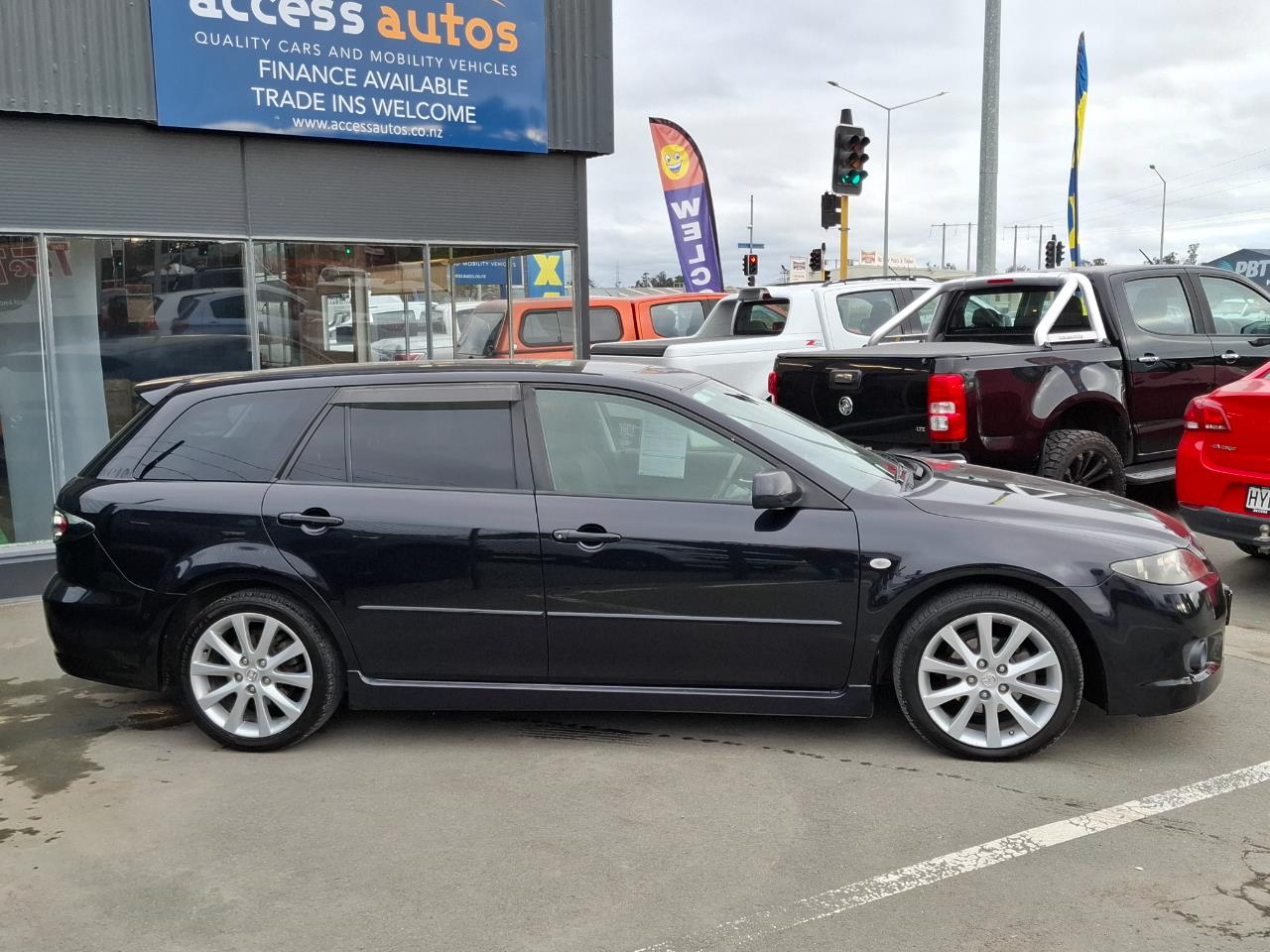 2005 Mazda Atenza