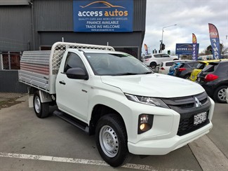 2023 Mitsubishi Triton - Thumbnail