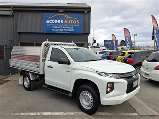 2023 Mitsubishi Triton - Thumbnail