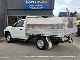 2023 Mitsubishi Triton - Thumbnail