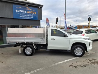 2023 Mitsubishi Triton - Thumbnail