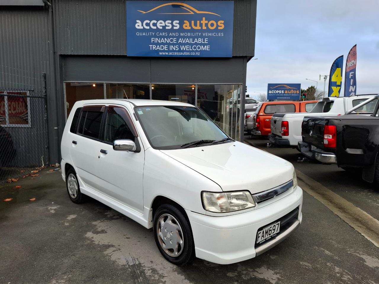 1998 Nissan Cube