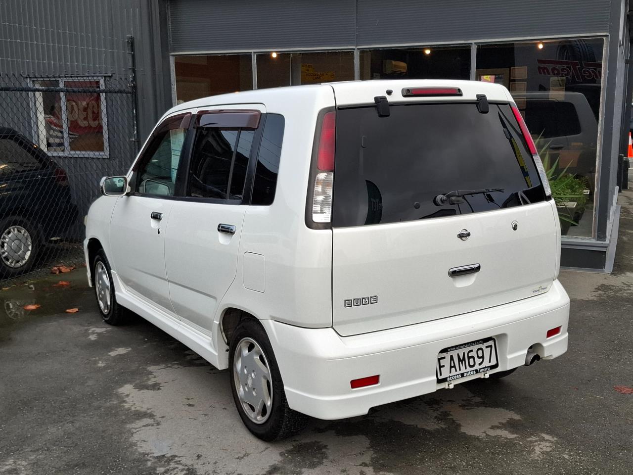 1998 Nissan Cube