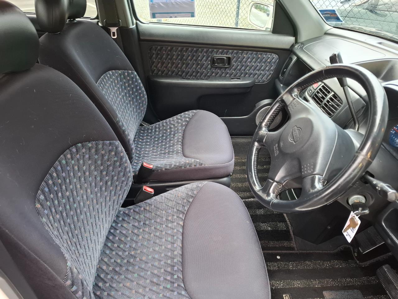 1998 Nissan Cube