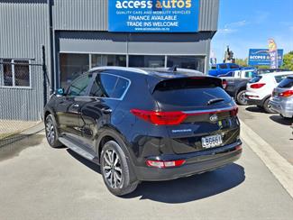 2017 Kia Sportage - Thumbnail