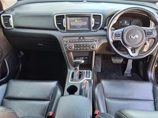 2017 Kia Sportage - Thumbnail
