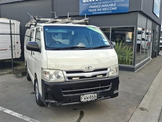 2011 Toyota Hiace - Thumbnail