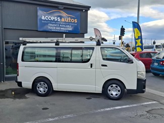 2011 Toyota Hiace - Thumbnail