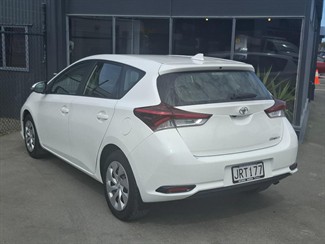 2016 Toyota Corolla - Thumbnail