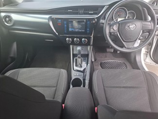2016 Toyota Corolla - Thumbnail