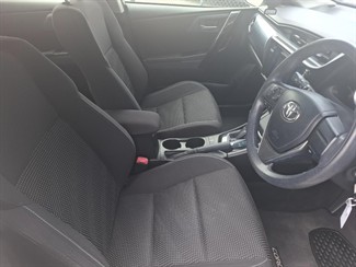 2016 Toyota Corolla - Thumbnail