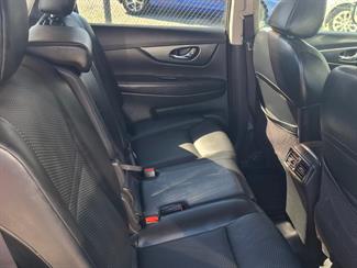 2015 Nissan X-Trail - Thumbnail