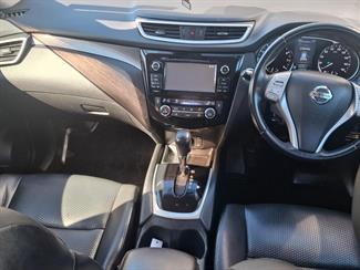 2015 Nissan X-Trail - Thumbnail