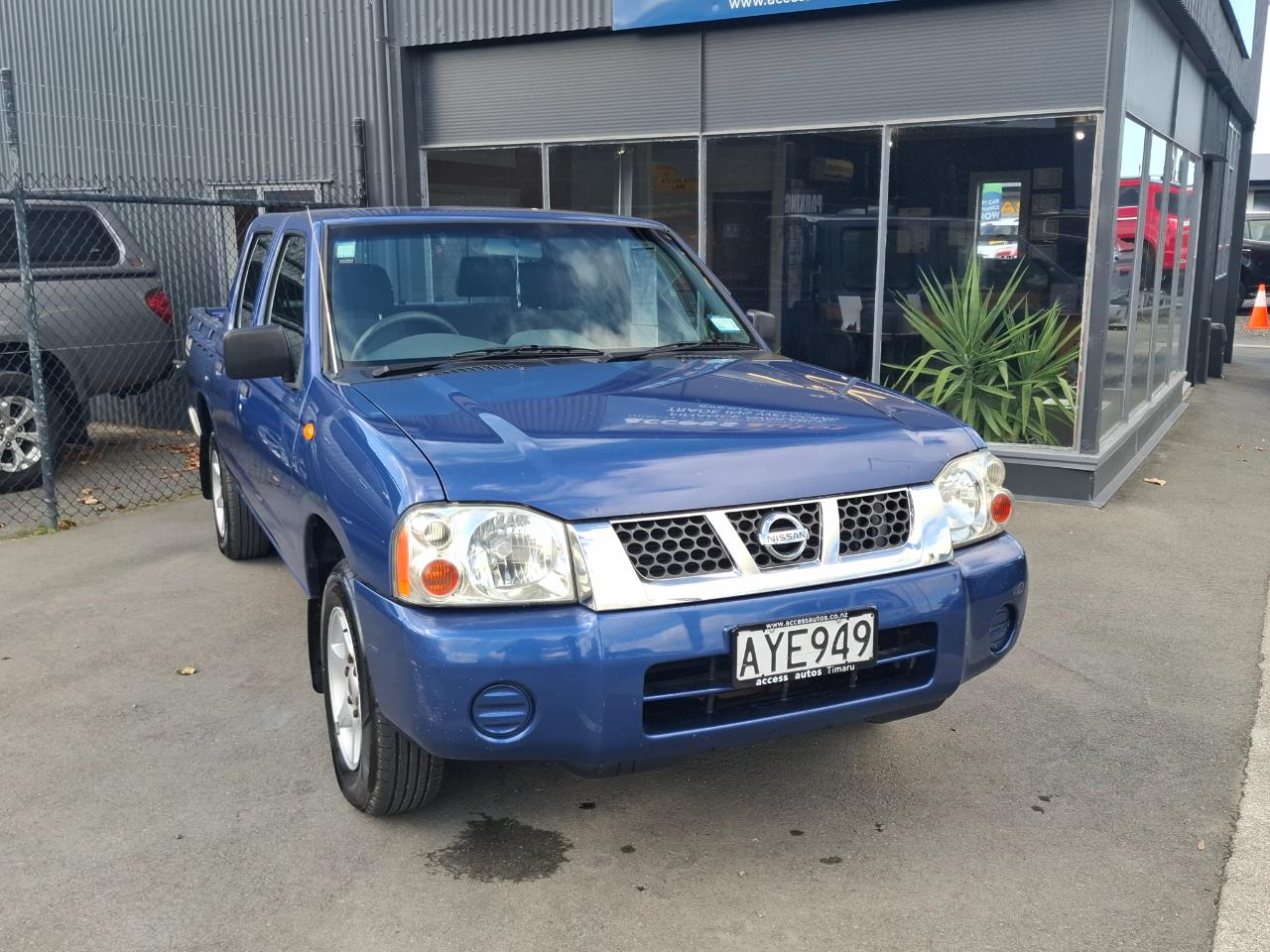 2002 Nissan Navara
