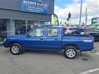 2002 Nissan Navara - Thumbnail
