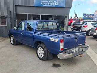 2002 Nissan Navara - Thumbnail
