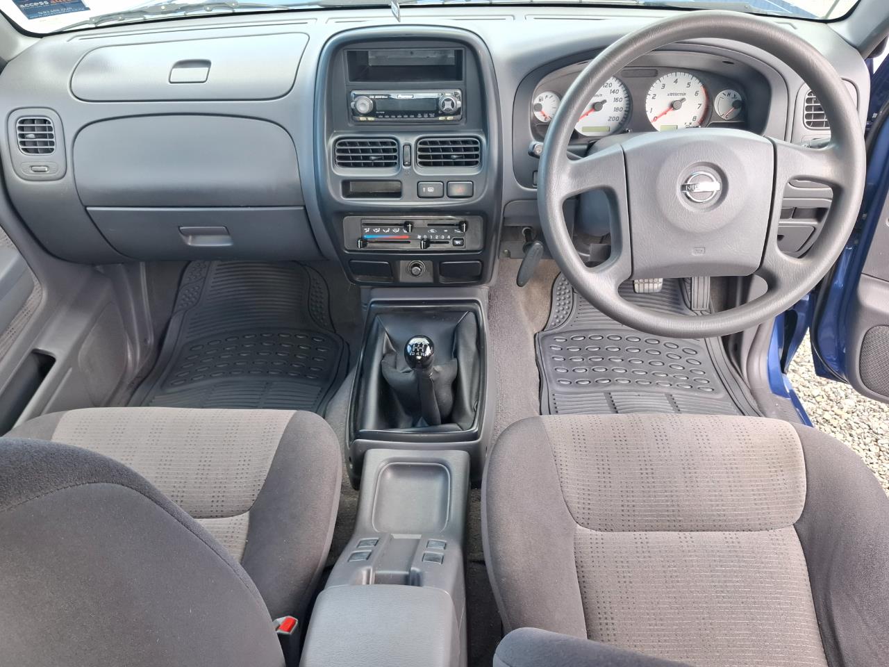 2002 Nissan Navara