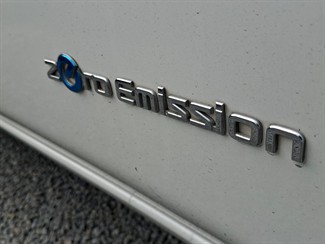 2014 Nissan Leaf - Thumbnail
