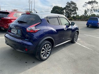2016 Nissan JUKE - Thumbnail