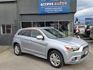 2010 Mitsubishi RVR - Thumbnail