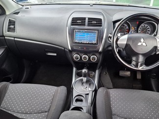 2010 Mitsubishi RVR - Thumbnail