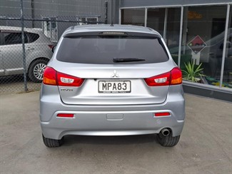 2010 Mitsubishi RVR - Thumbnail