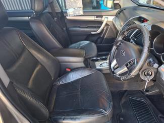 2010 Kia Sorento - Thumbnail