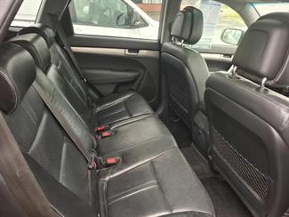 2010 Kia Sorento R - Thumbnail