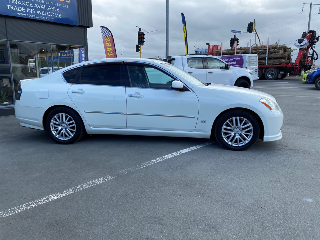 2005 Nissan Fuga
