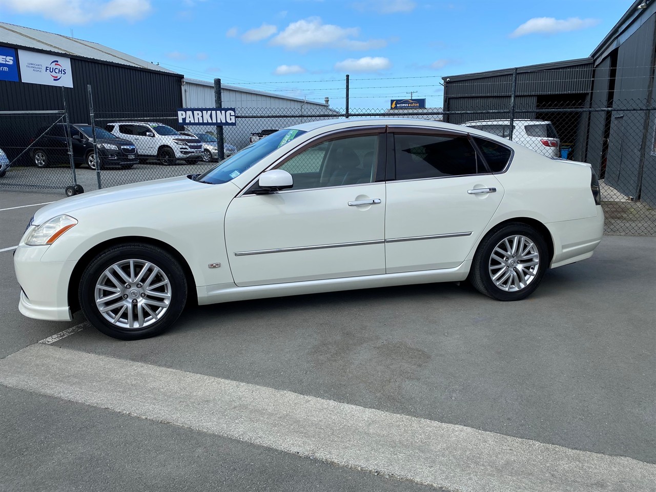 2005 Nissan Fuga