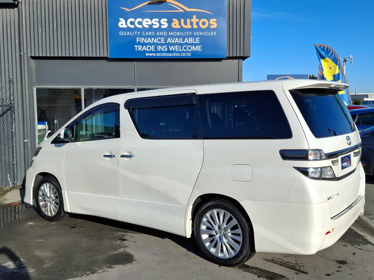 2012 Toyota Vellfire