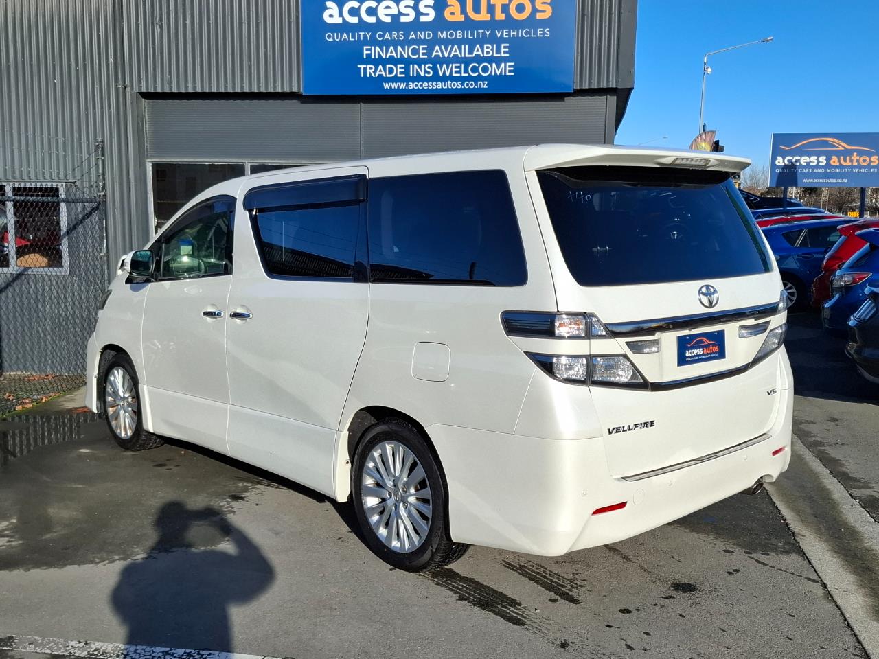 2012 Toyota Vellfire