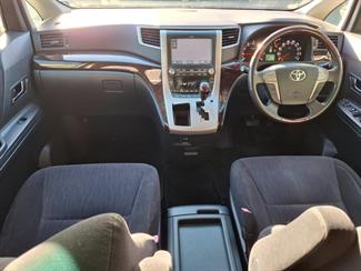 2012 Toyota Vellfire - Thumbnail
