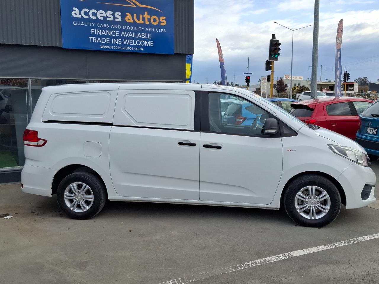 2023 LDV G10