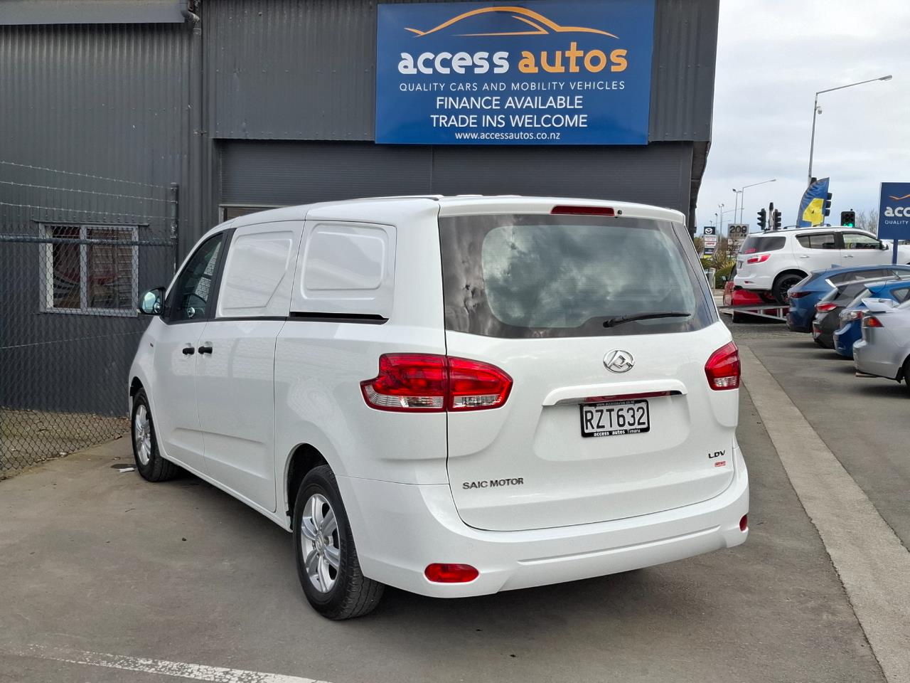 2023 LDV G10