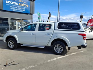 2017 Mitsubishi Triton - Thumbnail