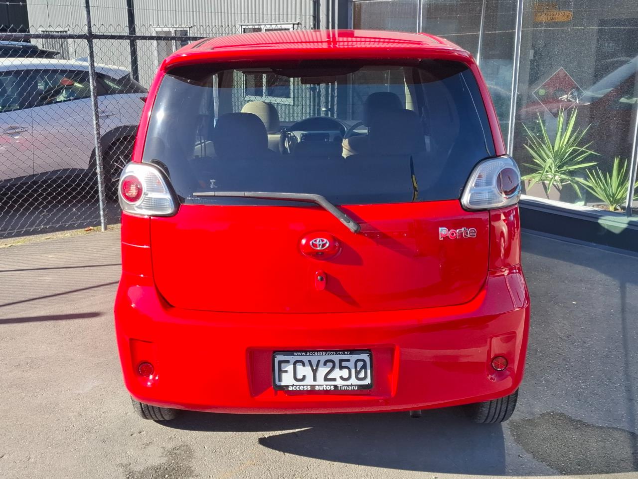 2005 Toyota Porte